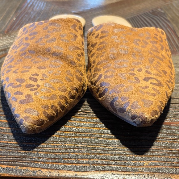 Able Women's Brown Leopard Mules - Picture 5 of 13